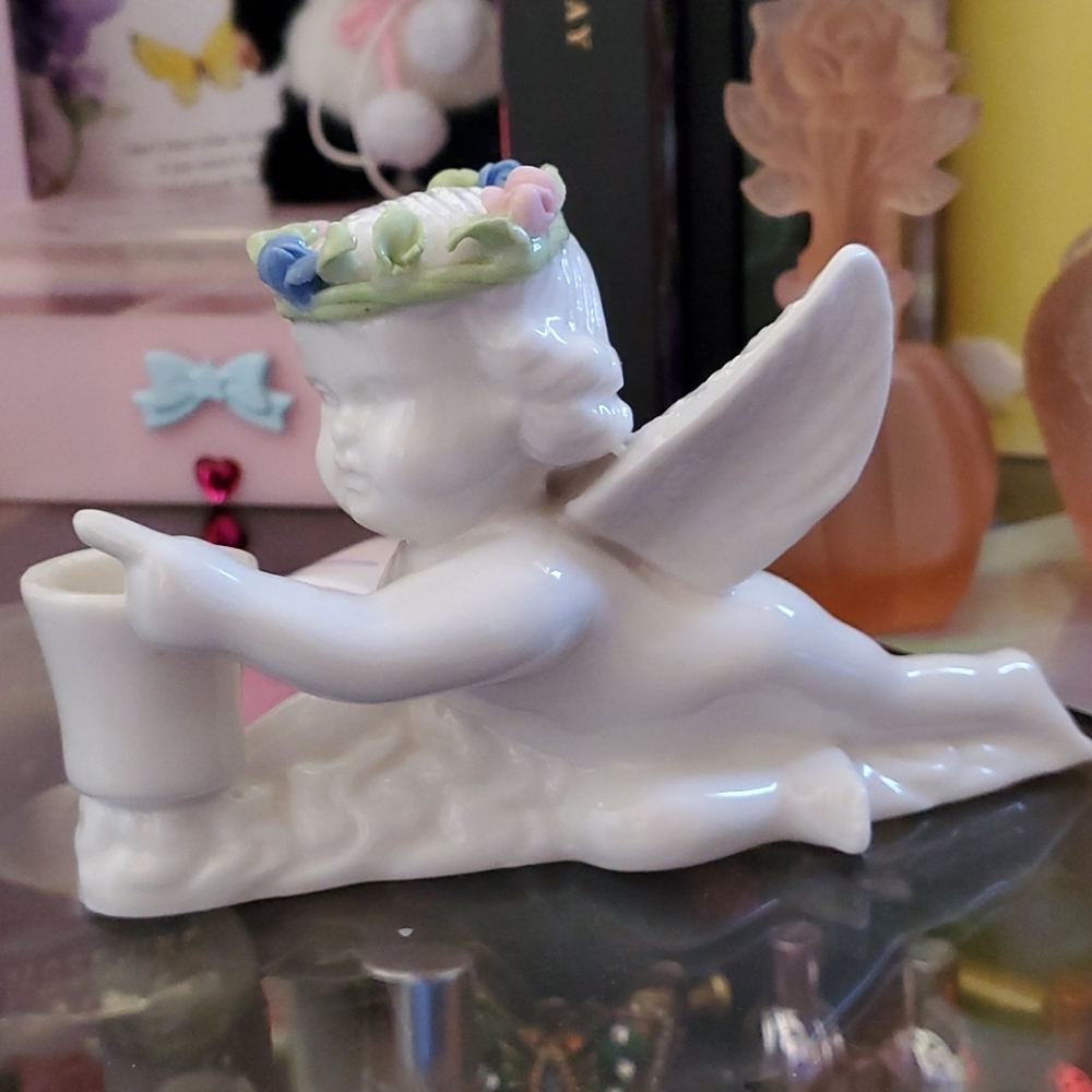 Porclen candle holder - Picture 1 of 8